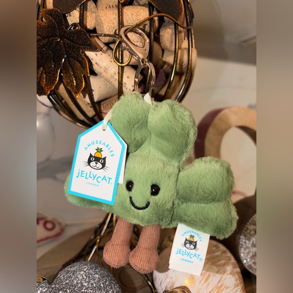 SOLD DO NOT BUY Jellycat Amuseables Siofra Shamrock Bag Charm